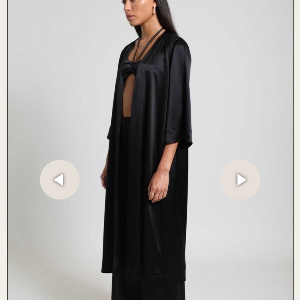 NWT LESET Barb Tie Caftan Black- gorgeous! Size M! - Picture 2 of 4